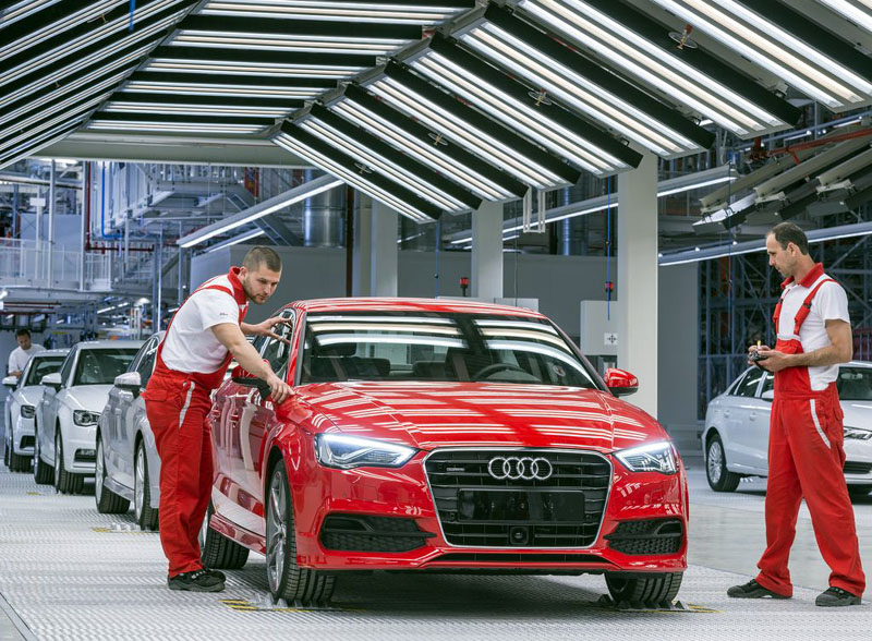 Audi a investit 34 milioane euro  într-un parc logistic din Ungaria - audi-1382439414.jpg