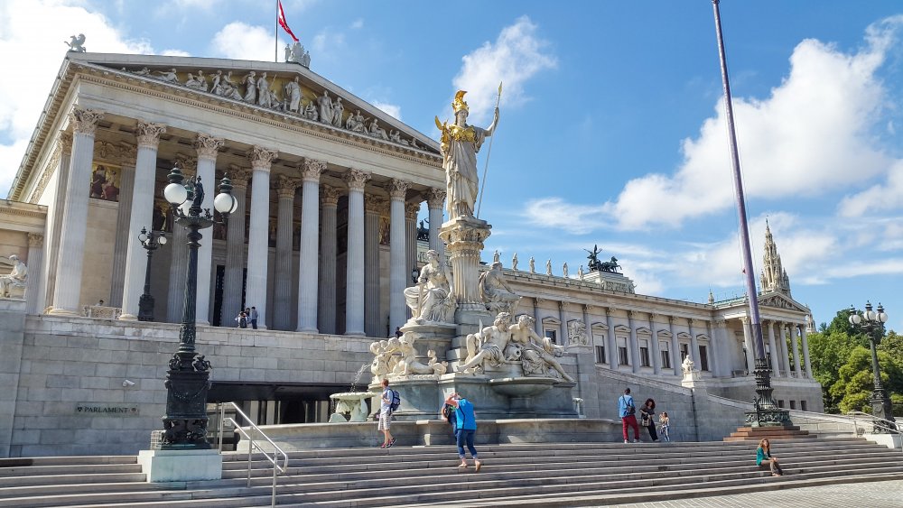 Austria va acorda cetățenia descendenților victimelor nazismului - austria-1569009082.jpg