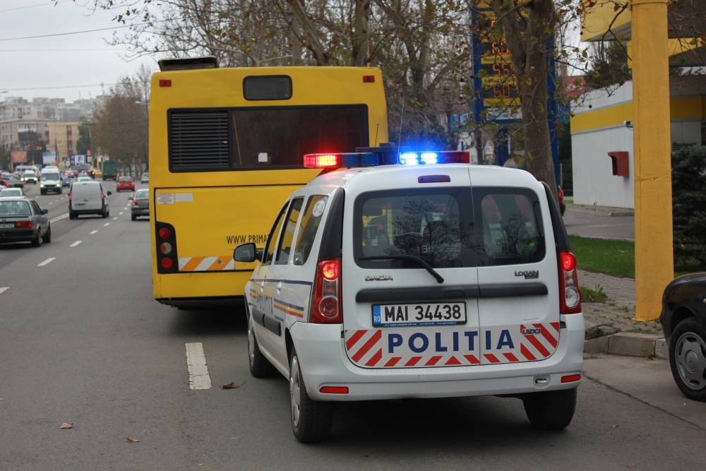 Șoferi penali, prinși pe străzile din Constanța - autobuzratcpolitiarutieraacciden-1423072857.jpg