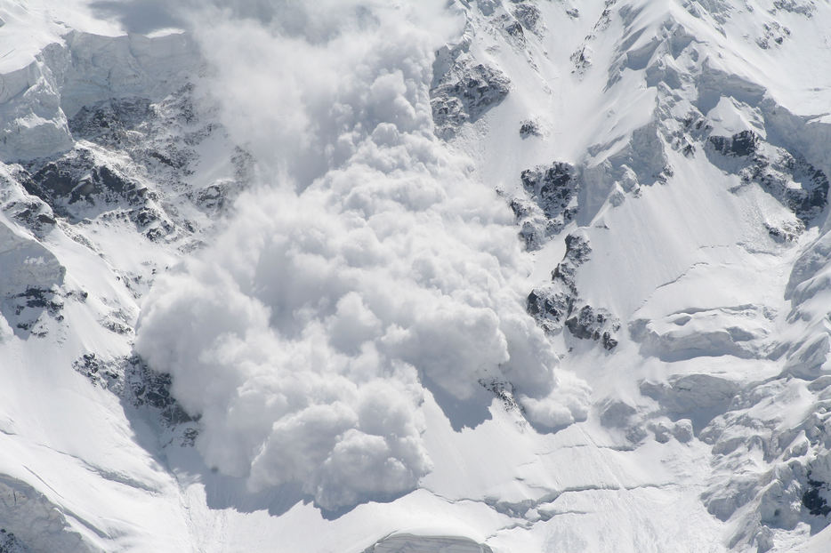 Mergeți în expediții montane? Atenție, risc mare de avalanșe! - ava-1548266010.jpg