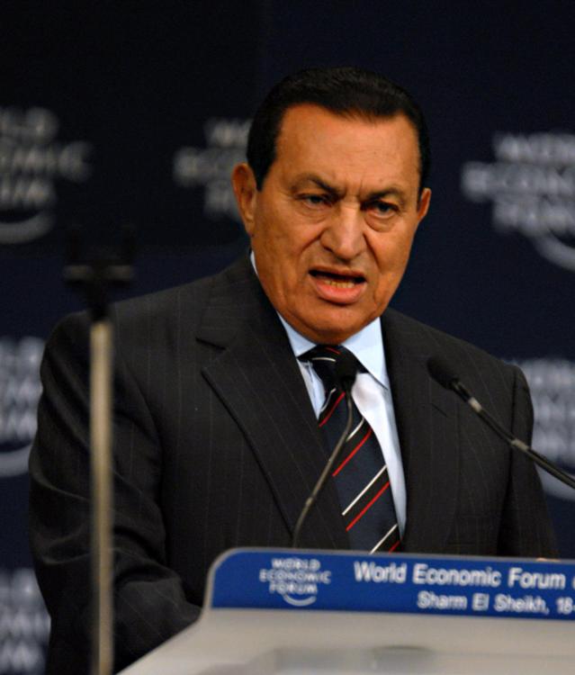 Presa egipteană: Hosni Mubarak a intrat în comă - b79096266a9f72db72fb9caf9b2b5d34.jpg