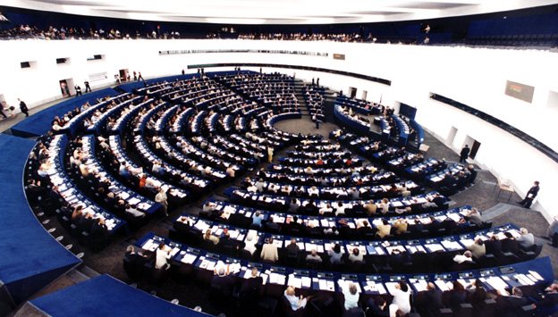 Noul Parlament European își începe mâine mandatul - b7b4de02f4ad7c6fd9c953ddacafee84.jpg