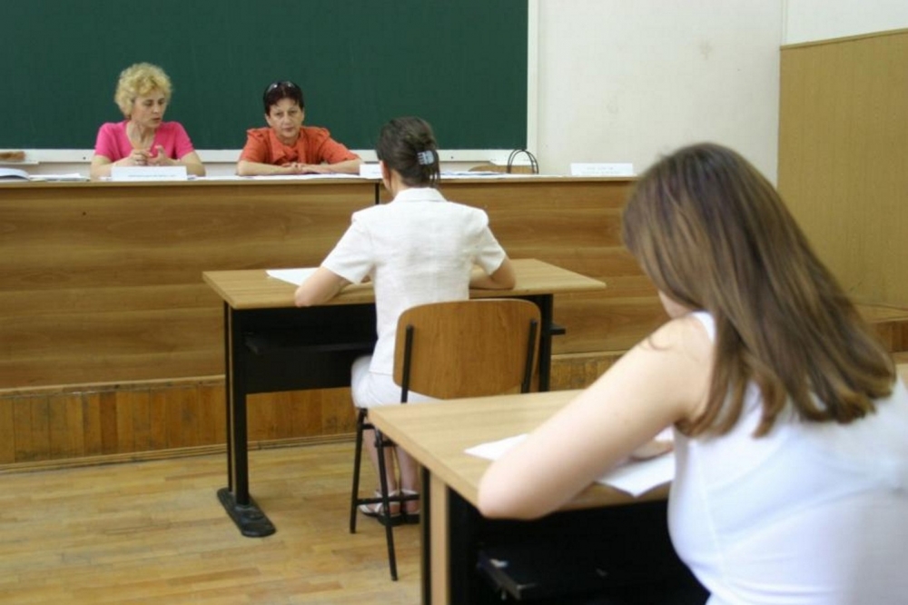 Simulare Bac 2015. Ce subiecte au avut de rezolvat elevii, la limba română - bacbacalaureatprobaexamen1362956-1425289595.jpg