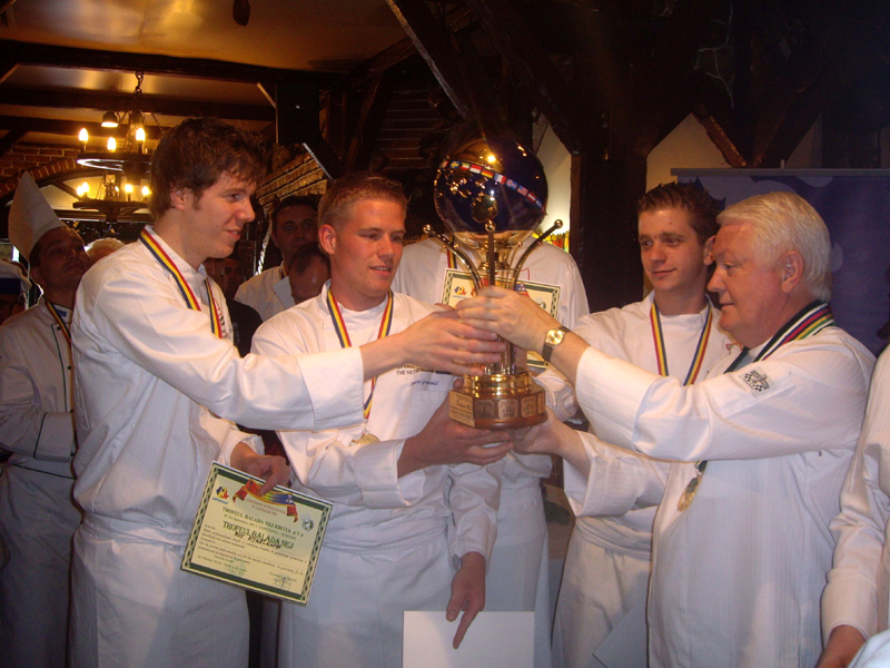 Marele trofeu Balada Nej a plecat în Olanda - baladanej-1315755779.jpg