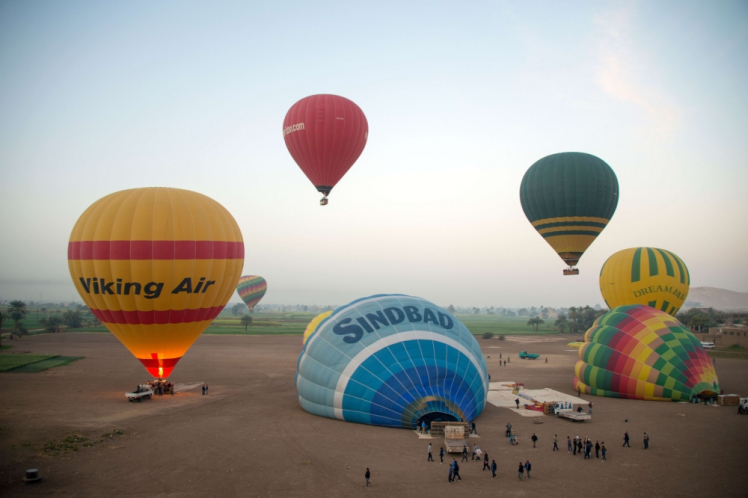 Un balon cu 20 de turiști s-a prăbușit în Egipt. Mai multe victime - balon-1515141435.jpg