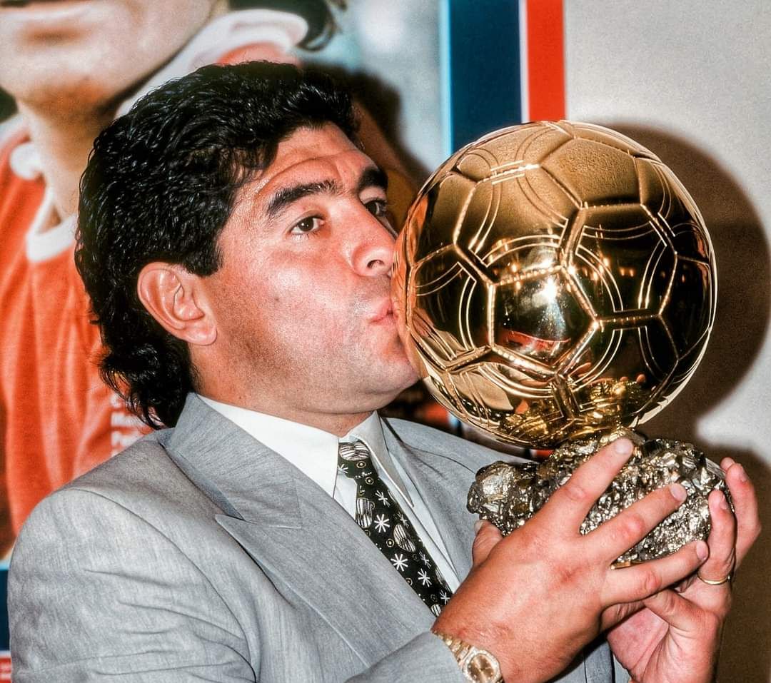 Balonul de Aur al lui Maradona va fi scos la licitație - balonul-de-aur-maradona-t-1715090949.jpg