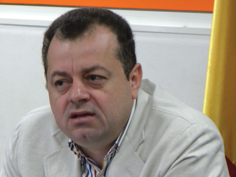 Mircea Banias și-a dat demisia din PDL - banias1318426600-1328106159.jpg