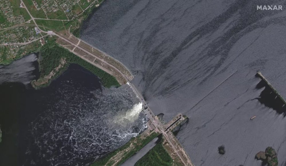 Au apărut noi date despre barajul care s-a rupt în Ucraina. Era avariat înainte să cedeze - baraj-1686074336.jpg