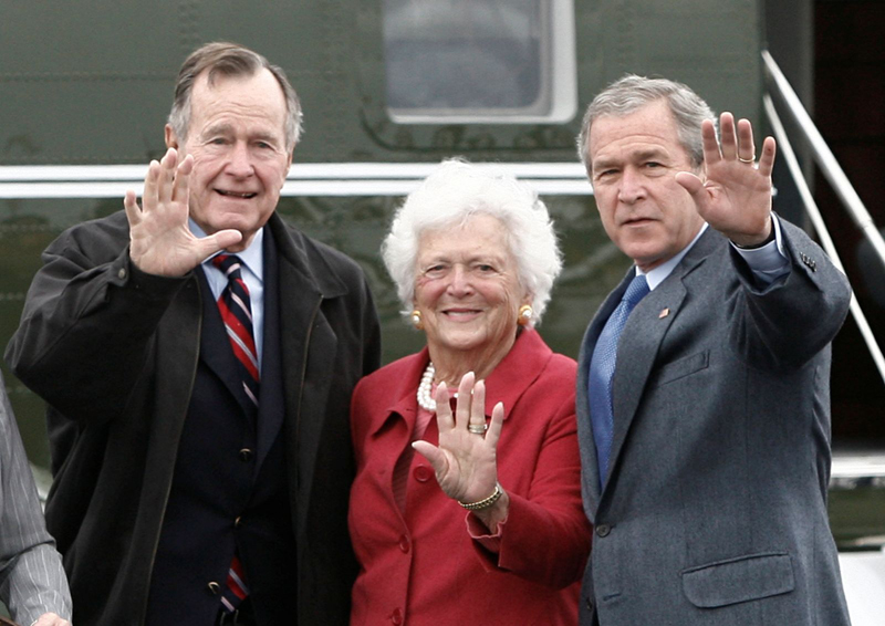 A murit Barbara Bush, soție  și mamă de președinți ai SUA - barbarabush2-1524058911.jpg