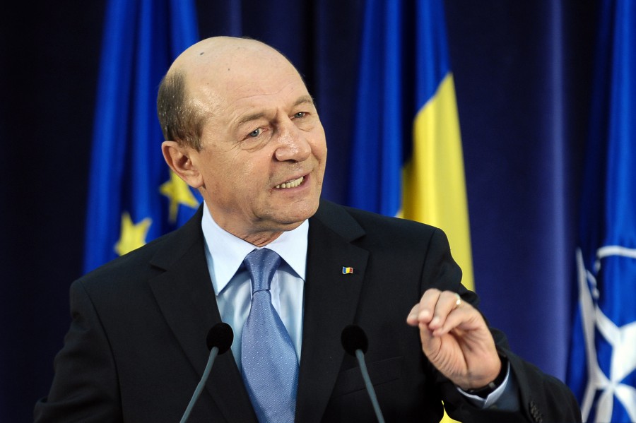 Traian Băsescu: Am semnat un decret de grațiere pentru o femeie de 72 ani condamnată de două ori pentru corupție - base-1410193458.jpg