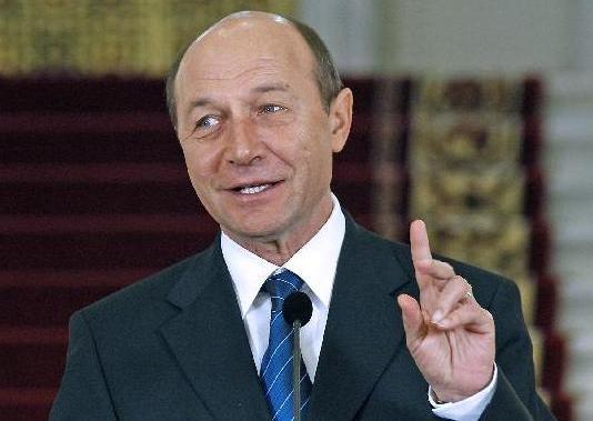 Traian Băsescu le-a vorbit candidaților la funcția de consilier de stat despre proteste - basescu-1326731327.jpg