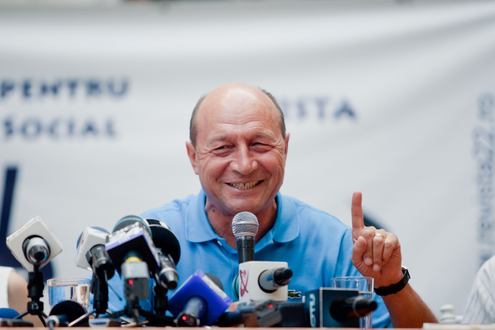 REFERENDUM / Traian Băsescu, după închiderea urnelor: Românii AU RESPINS LOVITURA DE STAT - basescu-1343594240.jpg