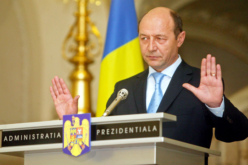 Băsescu, despre legitimitatea reprezentării la Bruxelles - basescu-1395323530.jpg