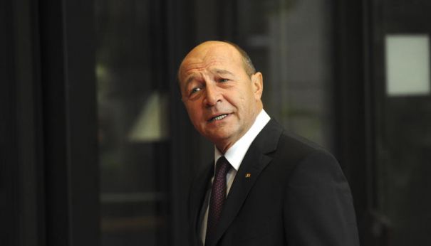 Traian Băsescu s-a prezentat la ICCJ, într-un dosar în care este acuzat de plagiat - basescu-1475647537.jpg