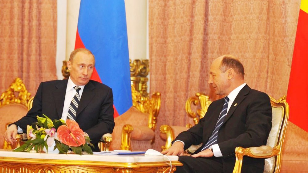 Traian Băsescu: „Putin nu poate câștiga. Știe că minte. S-a ales praful de lista lui cu pretenții absurde!” - basescu-1644767587.jpg