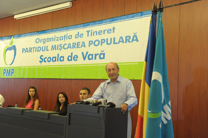 Traian Băsescu, către tinerii din PMP prezenți la Neptun: 