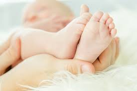 Primii bebeluși născuți în 2023, în România. De ce se spune în tradiția populară că sunt speciali - bebel-1672646983.jpg