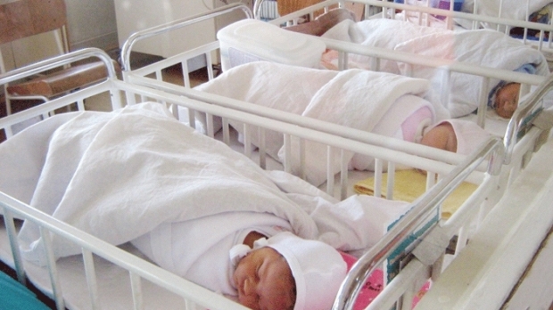 Alți trei bebeluși de la Maternitatea Giulești au fost internați la Spitalul 