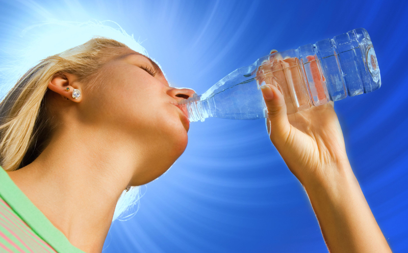 Beneficii puțin cunoscute ale consumului de apă - beneficiiconsumapa-1429025664.jpg