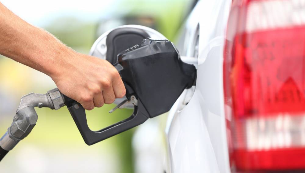 Veste bună pentru șoferi. A scăzut prețul carburanților - benzina-1489496337.jpg