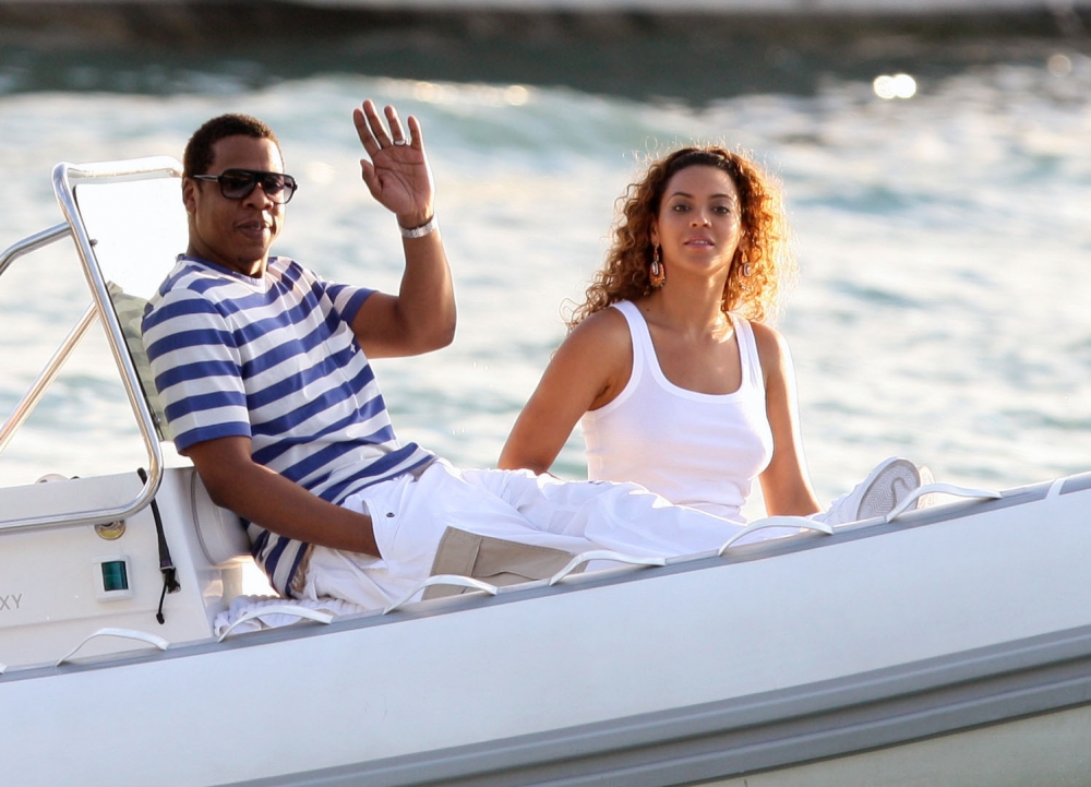 Jay Z și Beyonce vor să devină VEGETARIENI până la Crăciun - beyonceandjayzcompleannoregalobu-1386506147.jpg
