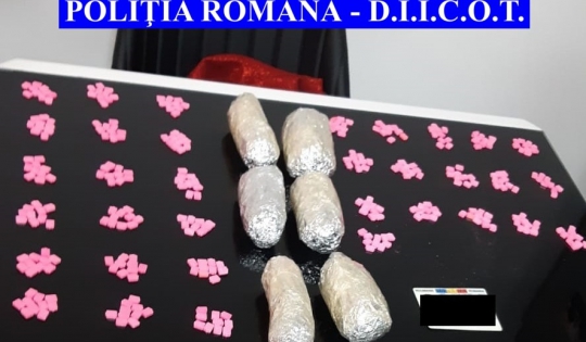 PESTE 2.500 DE PASTILE DE ECSTASY, INDISPONIBILIZATE! Ce spune Poliția Română - bigifecstasy1-1550064194.jpg