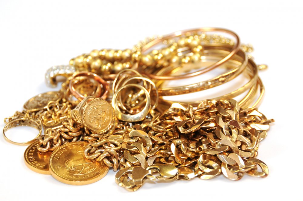Bijuterii din aur, în greutate de 480 de grame, reținute de vameși - bijuterii1-1538636222.jpg
