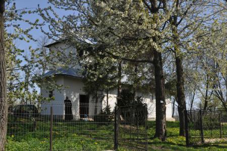 Biserica în care a fost botezat Enescu, în afara listei monumentelor istorice - bisericadin-1429956060.jpg