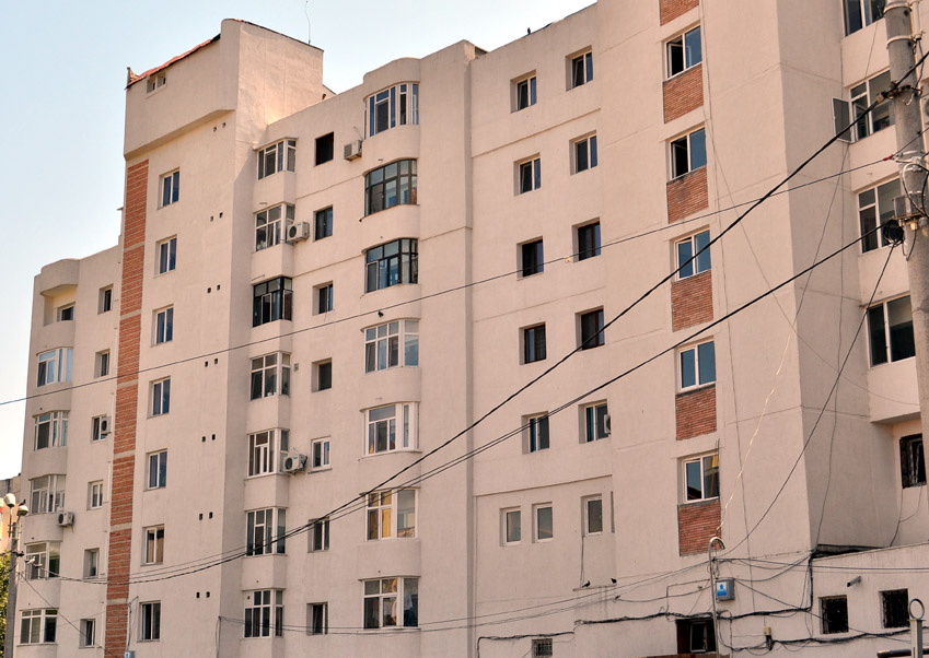 Prețul apartamentelor noi din Constanța, la cel mai mic nivel de la începutul crizei - blocuri5-1344530072.jpg