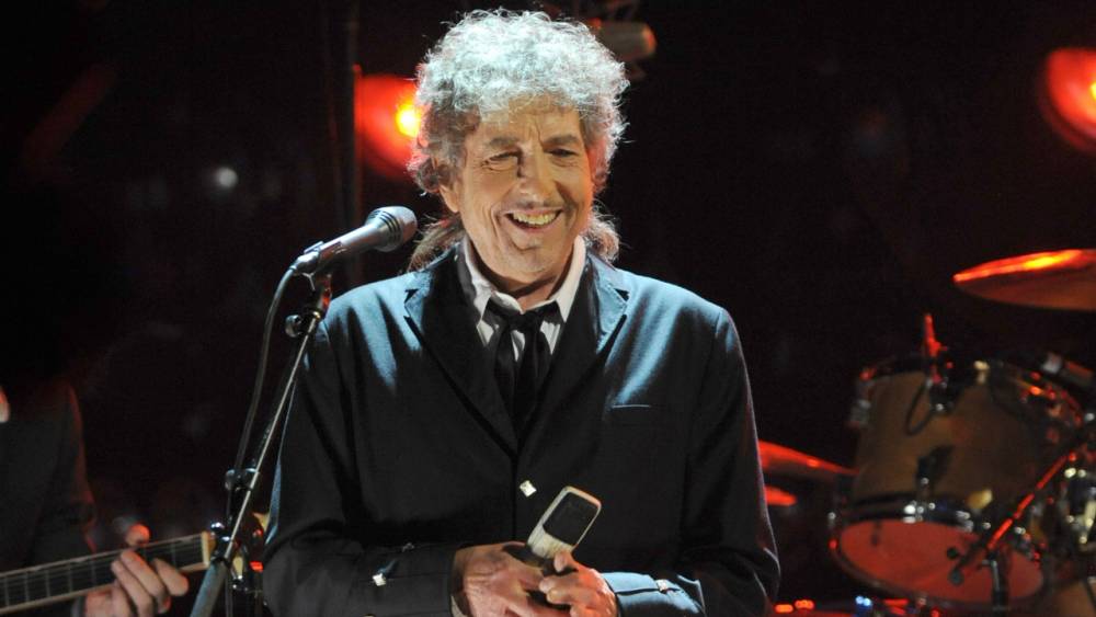 Bob Dylan își primește Nobelul în cel mai mare secret - bobdylan-1491044582.jpg