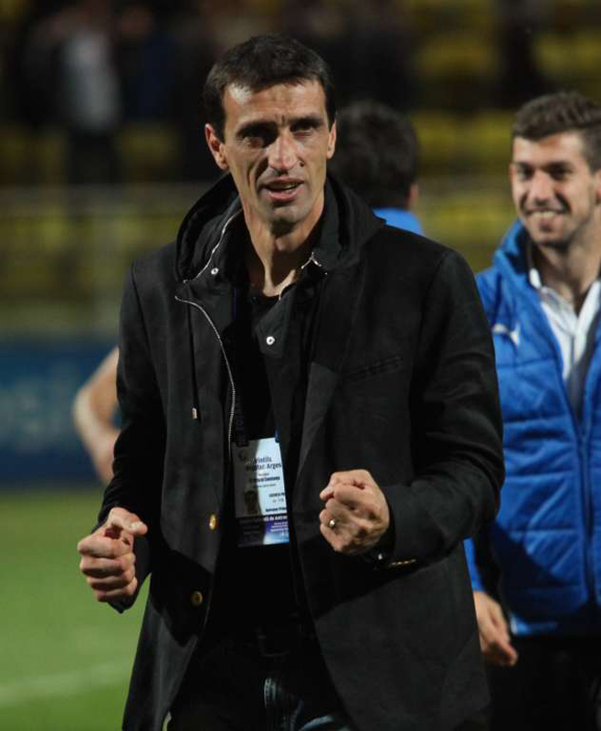 Antrenorul Bogdan Vintilă a încheiat colaborarea cu FC Viitorul - bogdanvintilasursaacademiahagiro-1413227724.jpg