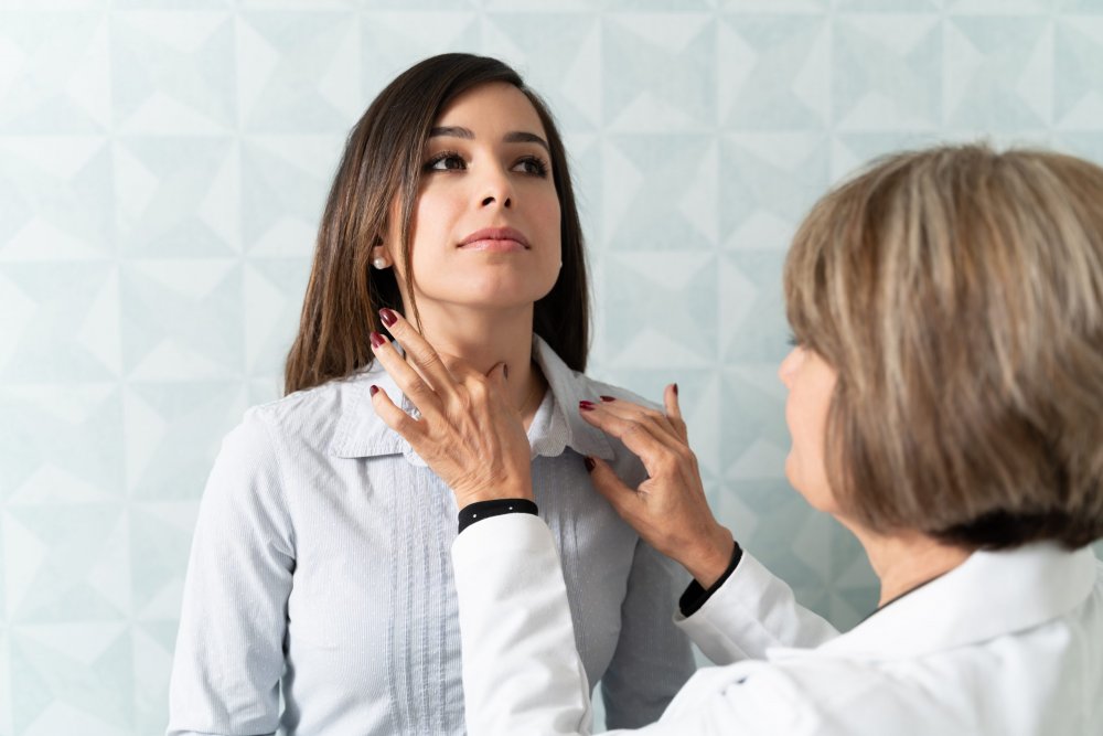 Mergeţi la medic! Afecţiunile tiroidiene pot fi ţinute sub control - boli-tiroidiene-1686137362.jpg
