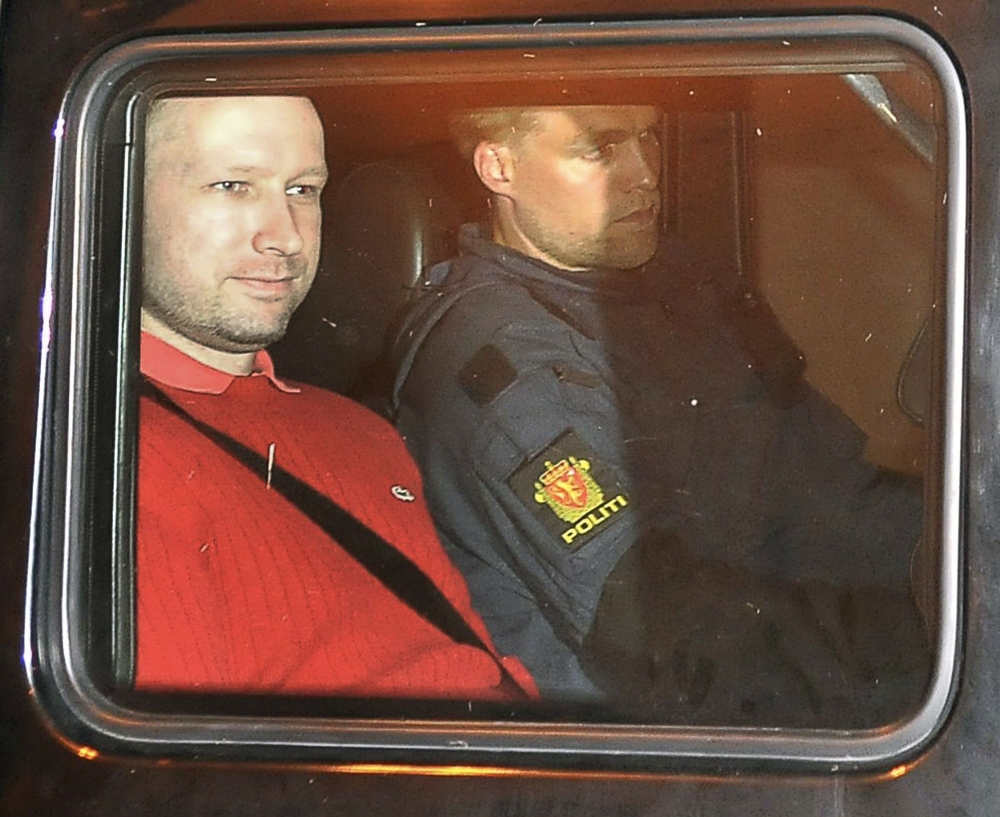 Tratamentul psihiatric, cea mai aspră pedeapsă  pentru  Breivik - breivik-1312617474.jpg