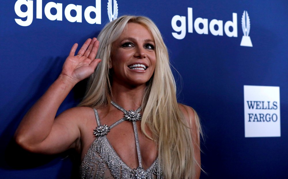 Britney Spears îsi acuză mama că s-a aflat în spatele ideii de a fi plasată sub tutelă - britney-1635960619.jpg