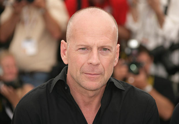 Bruce Willis va fi din nou tată - brucewillis-1319698642.jpg