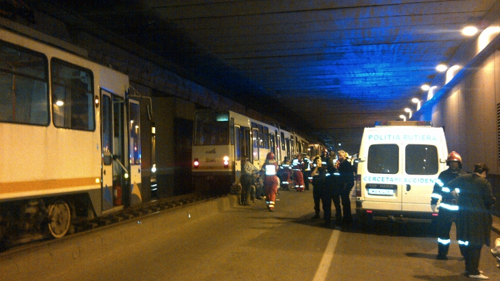 București: Accident de tramvai cu 50 de răniți în Pasajul Lujerului - bucuresti201205100003352767700-1336628014.jpg