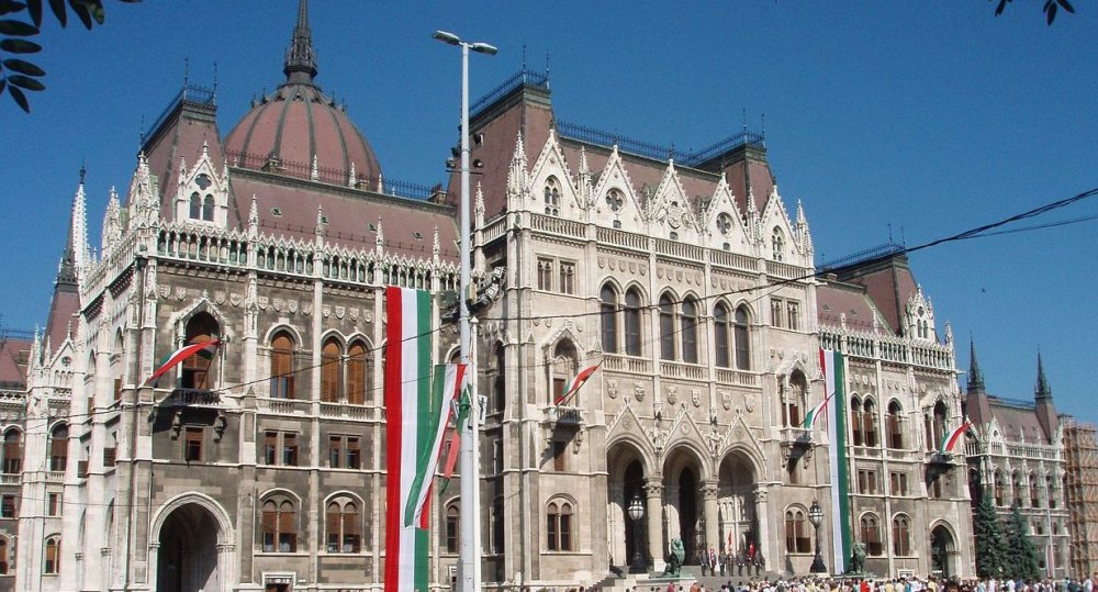 Budapesta va bloca în continuare aderarea Ucrainei la NATO - budapesta-1575596155.jpg