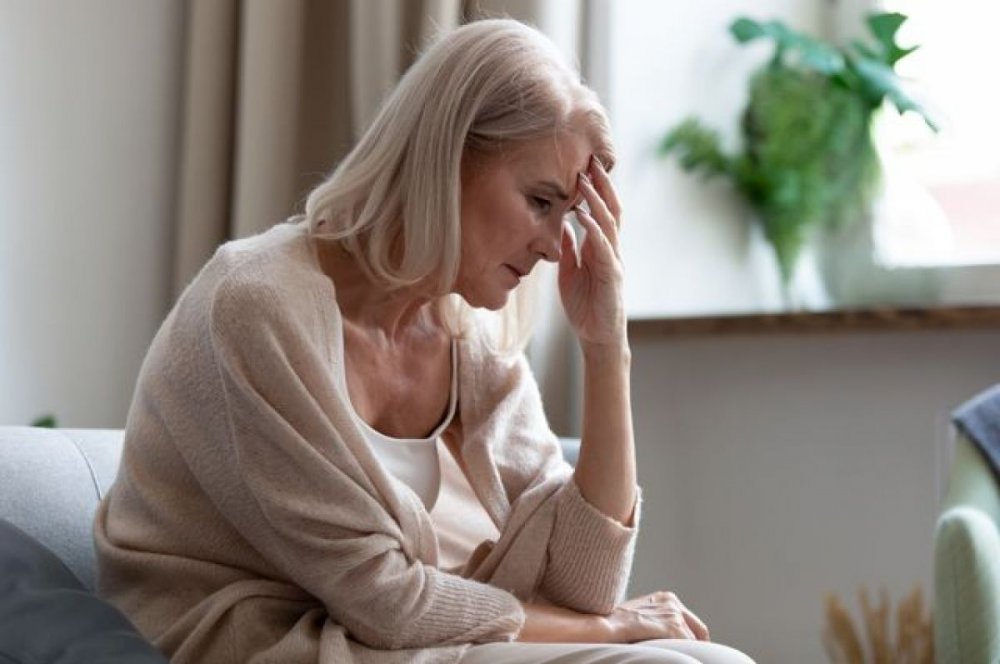 Remedii care atenuează bufeurile din timpul menopauzei - bufeurijpg2-1671632466.jpg