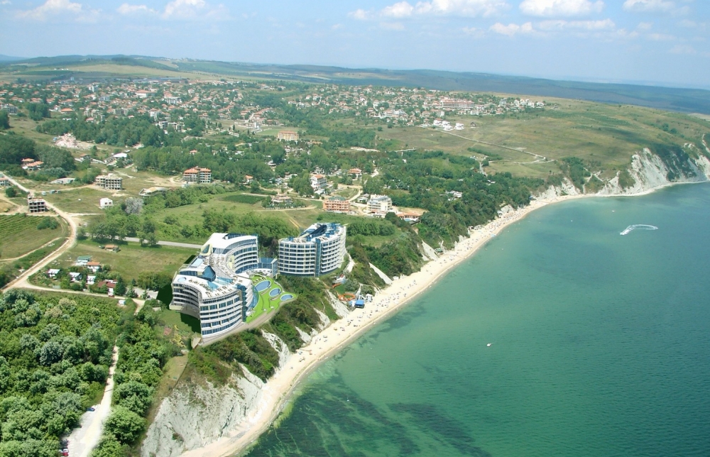 Hotelierii de pe litoralul bulgăresc anunță reduceri consistente pentru iunie - bulgaria-1369798420.jpg