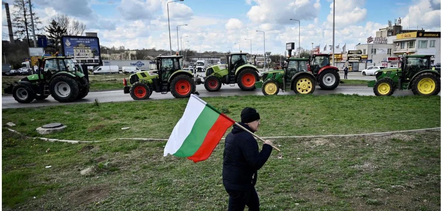 Fermierii bulgari au câștigat: Bulgaria suspendă importul de seminţe de floarea soarelui din Ucraina - bulgaria-1695220102.jpg