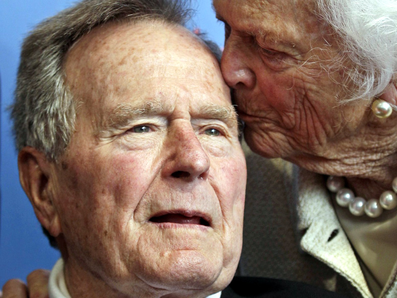 George H.W. Bush, în spital la terapie intensivă - bush-1356610669.jpg