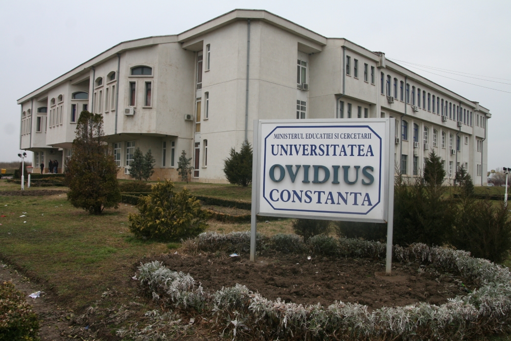 Universitatea Ovidius / O treime dintre alegători au votat până în acest moment - campusuniversitateaovidiusstuden-1330078025.jpg