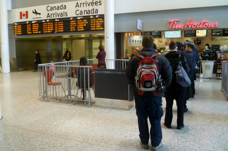 Românii, la un pas de a merge fără vize în Canada! - canadavize-1467893838.jpg