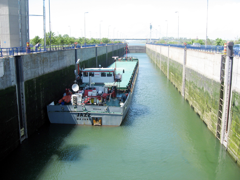 Canalele navigabile așteaptă noua recoltă de cereale - canalnouarecolta-1466085094.jpg