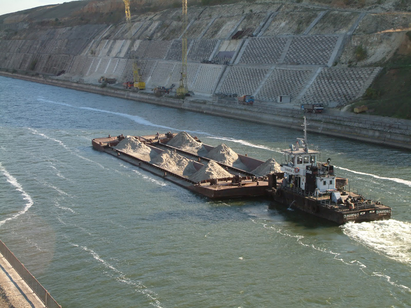 Europa investește milioane de euro în Canalul Dunăre - Marea Neagră - canaluldunaremareaneagra-1323114173.jpg