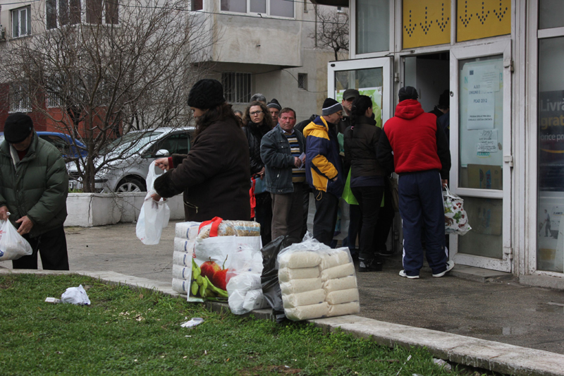 Când vor fi distribuite, la Constanța, pachetele cu alimente de la UE - candvorfidistribuite-1418657874.jpg