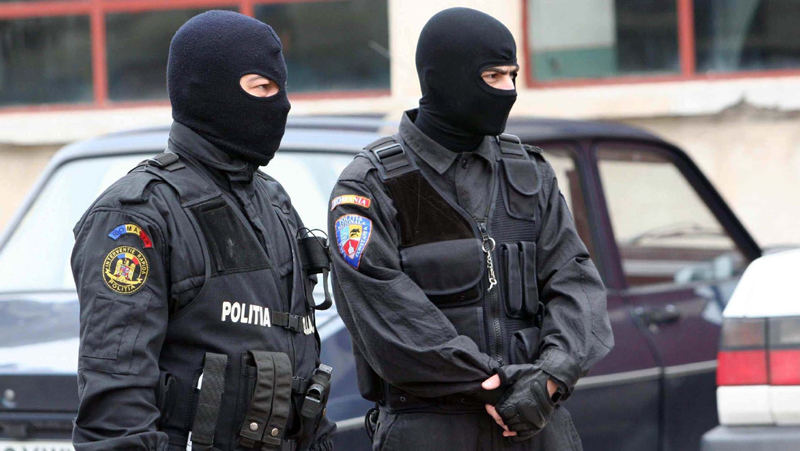 Captură de proporții la Poliția Română: droguri, lingouri de aur și valută - capturadeproportii-1431267460.jpg