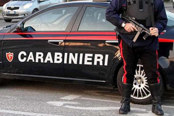 Doi români au încercat să jefuiască o brutărie, dar au furat cântarul, nu casa de marcat - carabinieri-1548253655.jpg