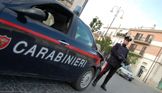Trei hoți s-au dat de gol printr-un selfie publicat pe internet - carabinieri1380725233-1490631939.jpg