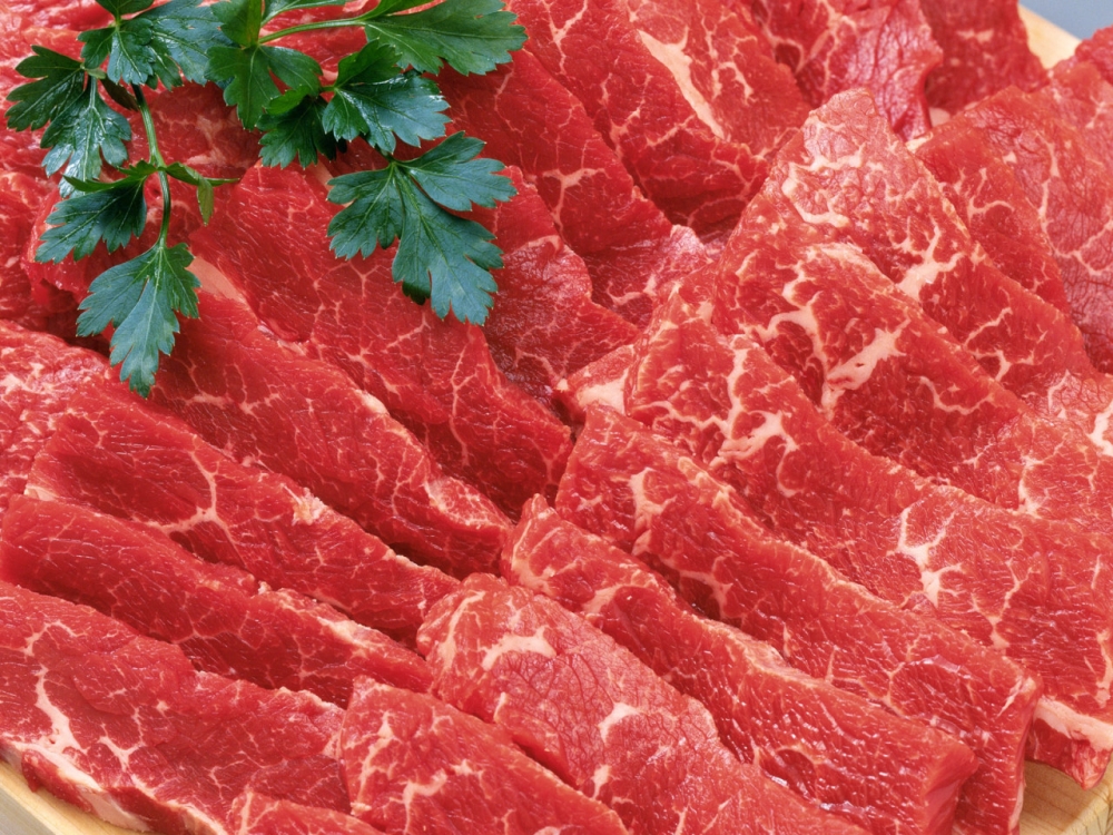 42% dintre produsele din carne de pe piață conțin prea multă sare, amidon și apă - carne-1331283092.jpg